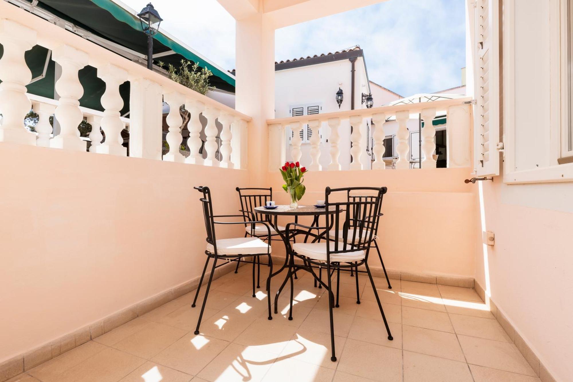 Villa Cassia Mali Lošinj Buitenkant foto
